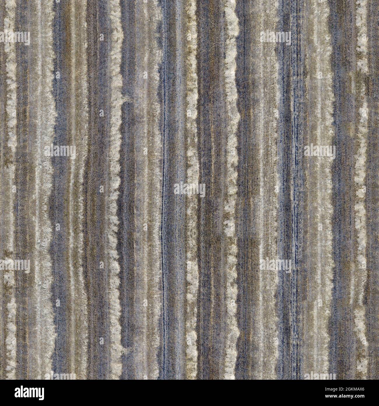 La terra coltivata in un paesaggio rurale al tramonto Foto Stock