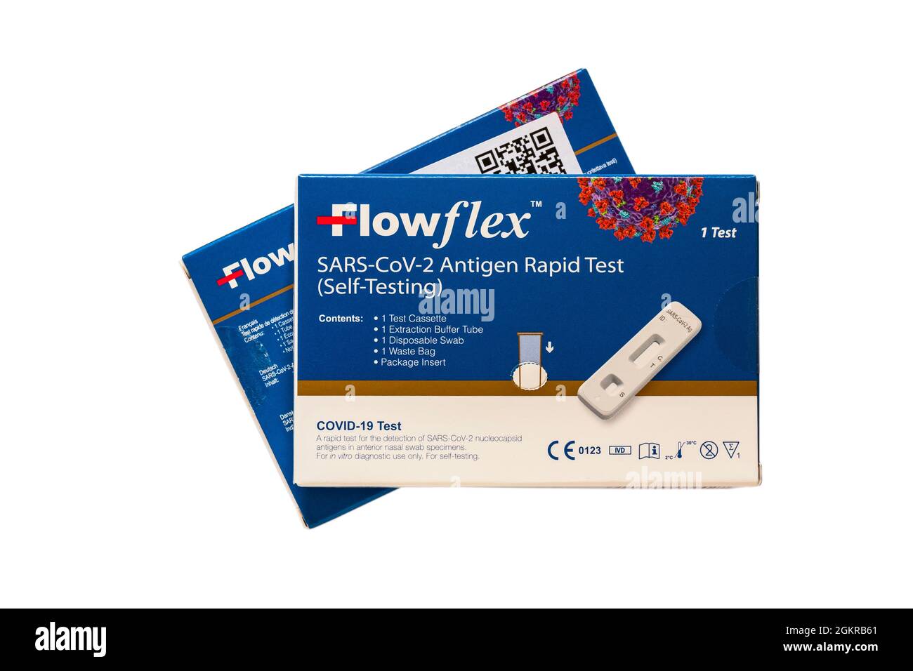 Flowflex SARS-CoV-2 Antigen Rapid test test autotest kit di test Covid-19 isolato su sfondo bianco - test antigenico rapido COVID-19 per uso domestico Foto Stock