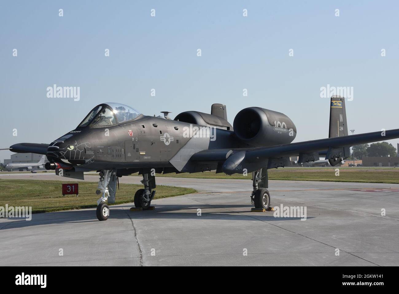 Un nero e grigio della U.S. Air Force A-10 Thunderbolt II della 122a ala da  caccia della Indiana Air National Guard, \