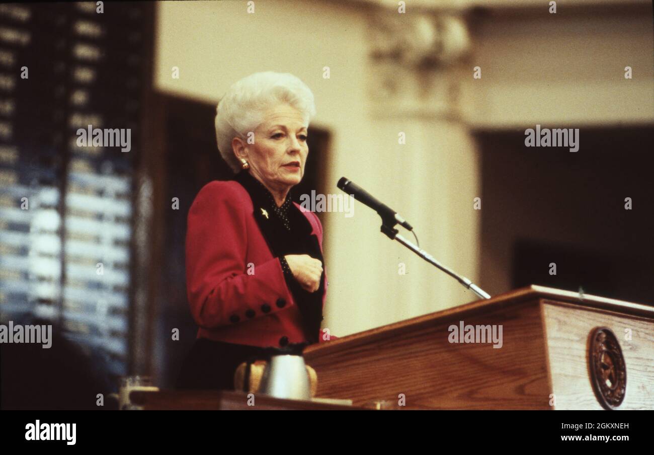 ©1993 il governatore del Texas Ann Richards ha tenuto un discorso sullo Stato di Austin durante la sessione legislativa Foto Stock