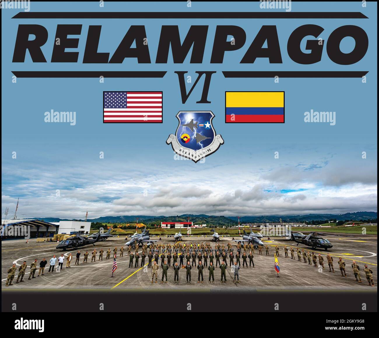 Gli airman e i piloti assegnati rispettivamente al 474° Squadrone Expeditionary Operations Support e al 79° Squadrone Expeditionary Fighter, si sono dedicati a tecniche, tattiche e procedure per rafforzare la partnership di lunga data tra i nostri paesi durante l'esercizio Relampago VI al CACOM 5 di Rionegro, in Colombia, durante tutto il mese di luglio. Relampago VI offre una formazione combinata e migliora la preparazione del personale militare degli Stati Uniti e dei paesi partner attraverso la formazione sull'interoperabilità. Gli Stati Uniti sono un partner duraturo e affidabile con una partecipazione condivisa nella sicurezza e nella prosperità o Foto Stock