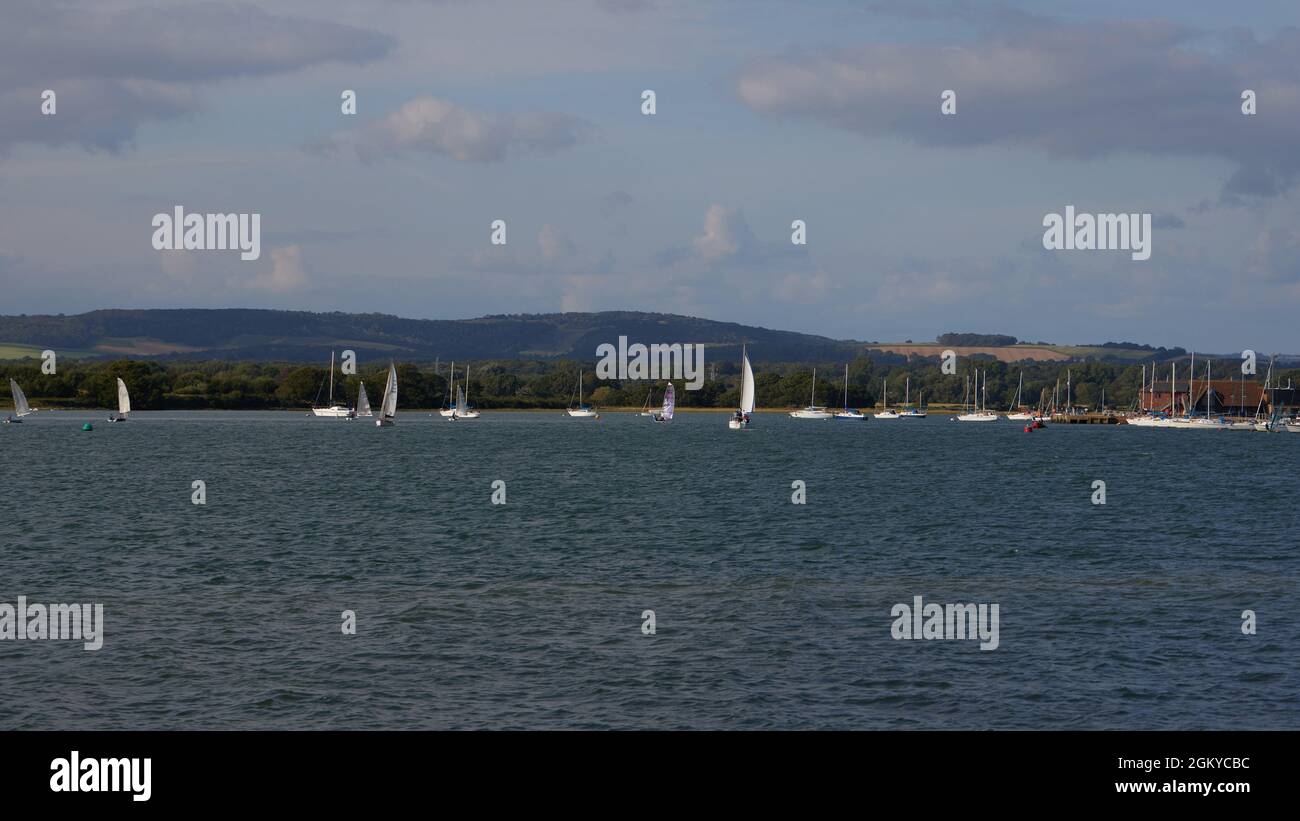 Vela a Bosham Deeps, Regno Unito. Foto Stock