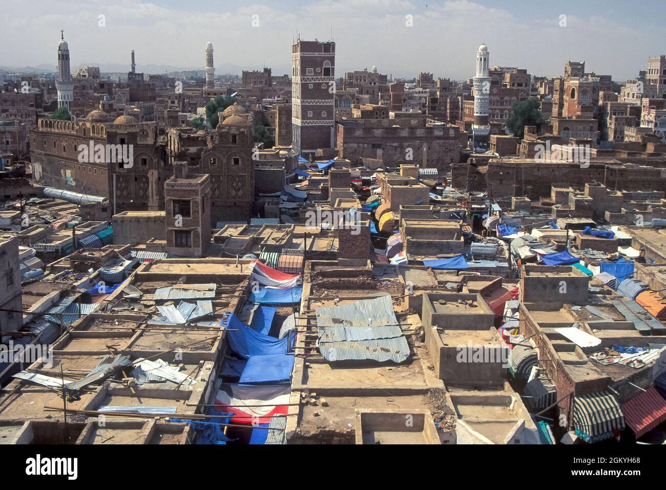 Paesaggio urbano di un'antica città di Sanaa, una capitale dello Yemen Foto Stock