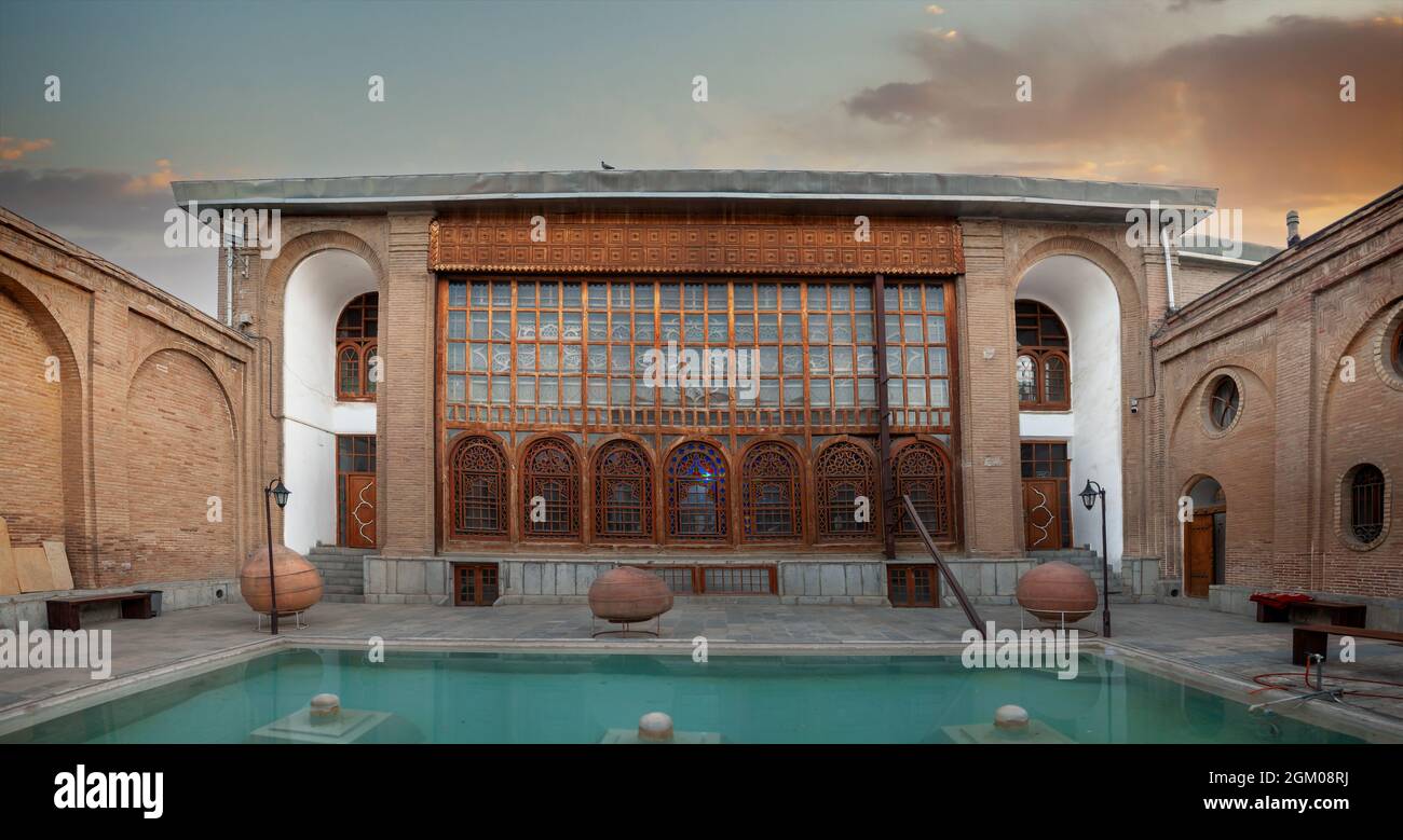 Sanandaj Museum si trova nella parte esterna di alcuni importanti edifici Qajar, Sanandaj Museum è anche noto come la casa di Salar Saeed Foto Stock
