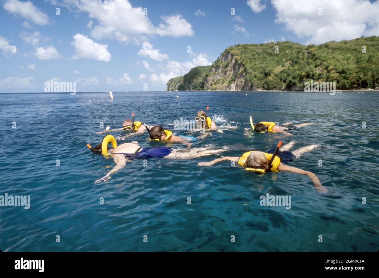 Santa Lucia, Indie Occidentali, Caribbean Sea Water Visitors snorkelling Foto Stock
