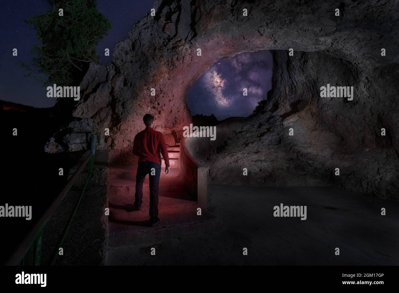 Via lattea all'interno della roccia chiamata finestra del Diavolo Foto Stock