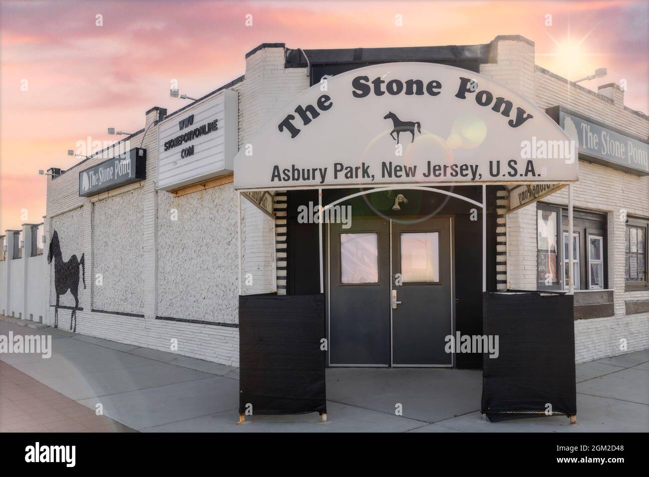 The Stone Pony NJ- The Stone Pony, situato ad Asbury Park nella contea di Monmouth, New Jersey. E' uno dei locali musicali più conosciuti al mondo. È kN Foto Stock