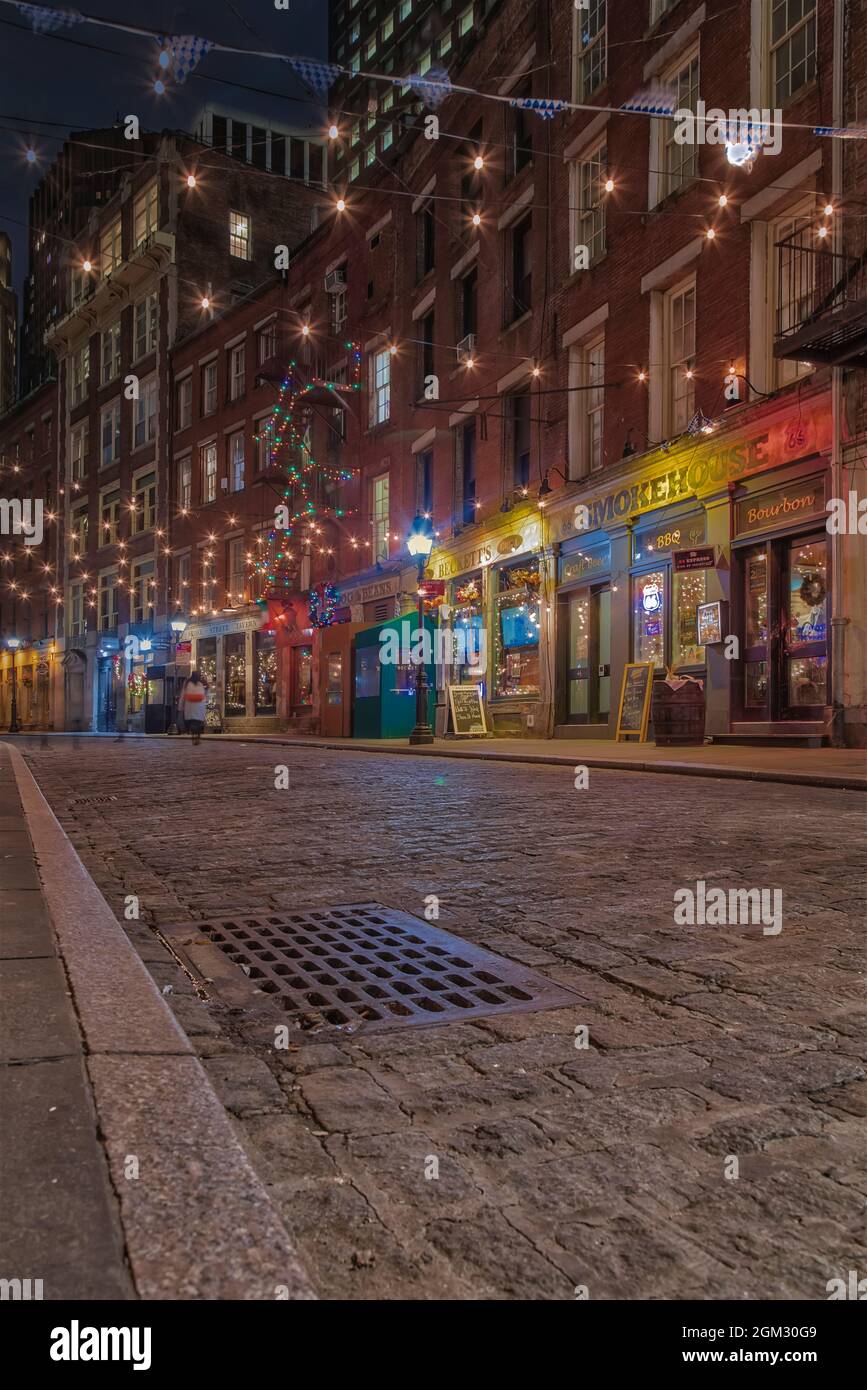 Stone Street Manhattan NY - una delle strade più antiche nel cuore del quartiere finanziario di New York City. Originariamente noto con il nome olandese, Foto Stock
