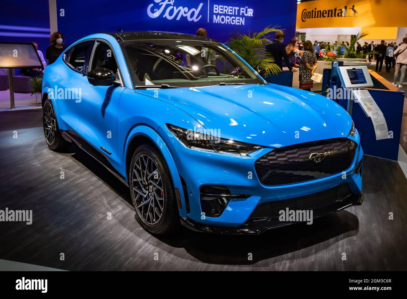 Ford Mustang Mach-e GT auto elettrica SUV in mostra alla IAA Mobility 2021 Motor show a Monaco di Baviera, Germania - 6 settembre 2021. Foto Stock