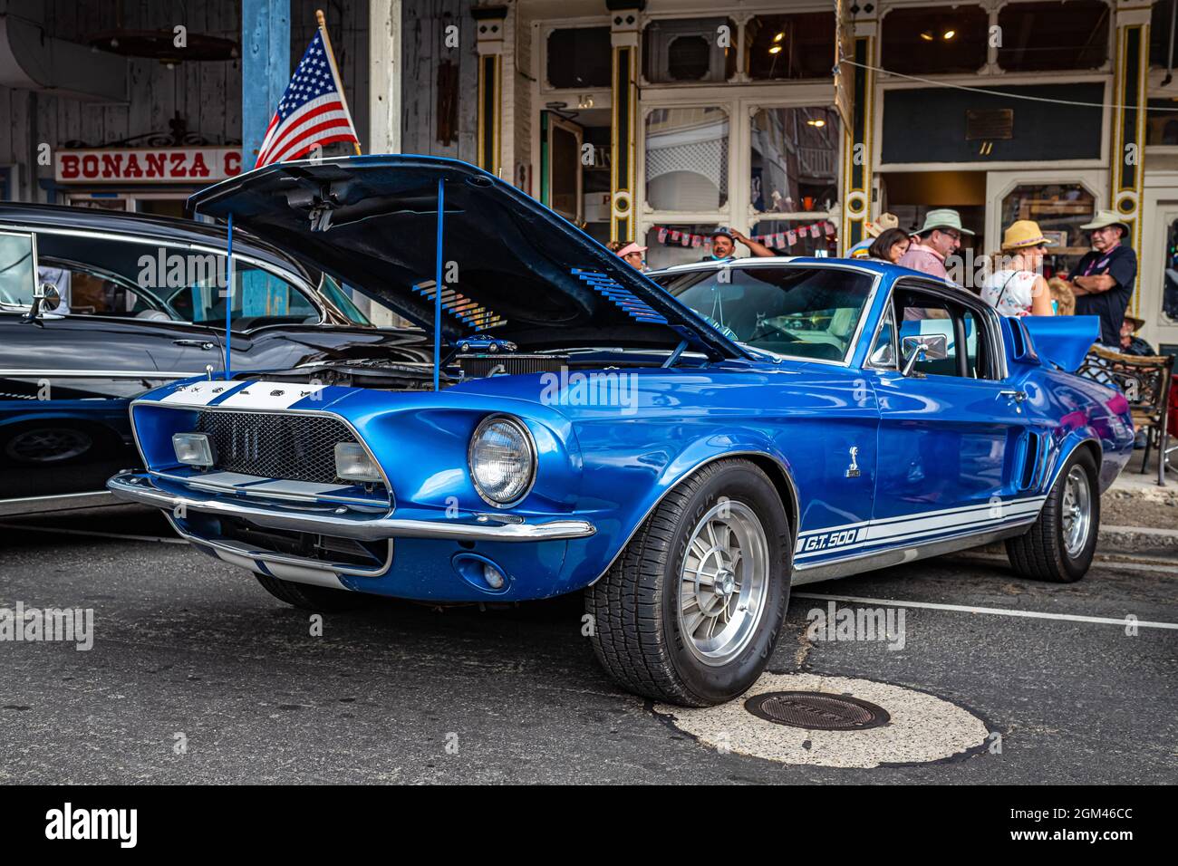 Virginia City, NV - 30 luglio 2021: 1968 Ford Shelby Cobra Mustang GT500 Fastback ad una mostra di auto locale. Foto Stock