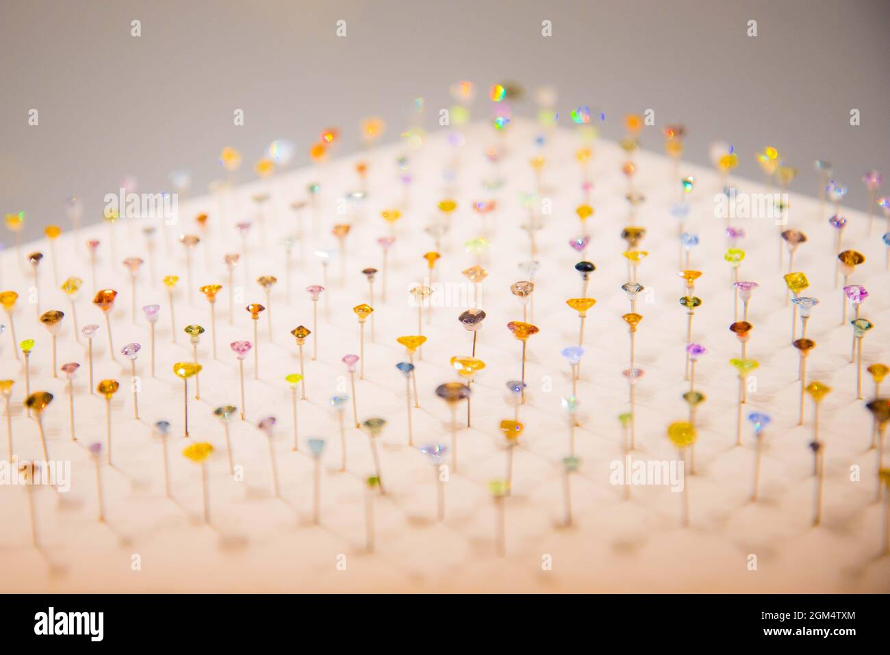 Gemme colorate al London Natural History Museum. Foto Stock