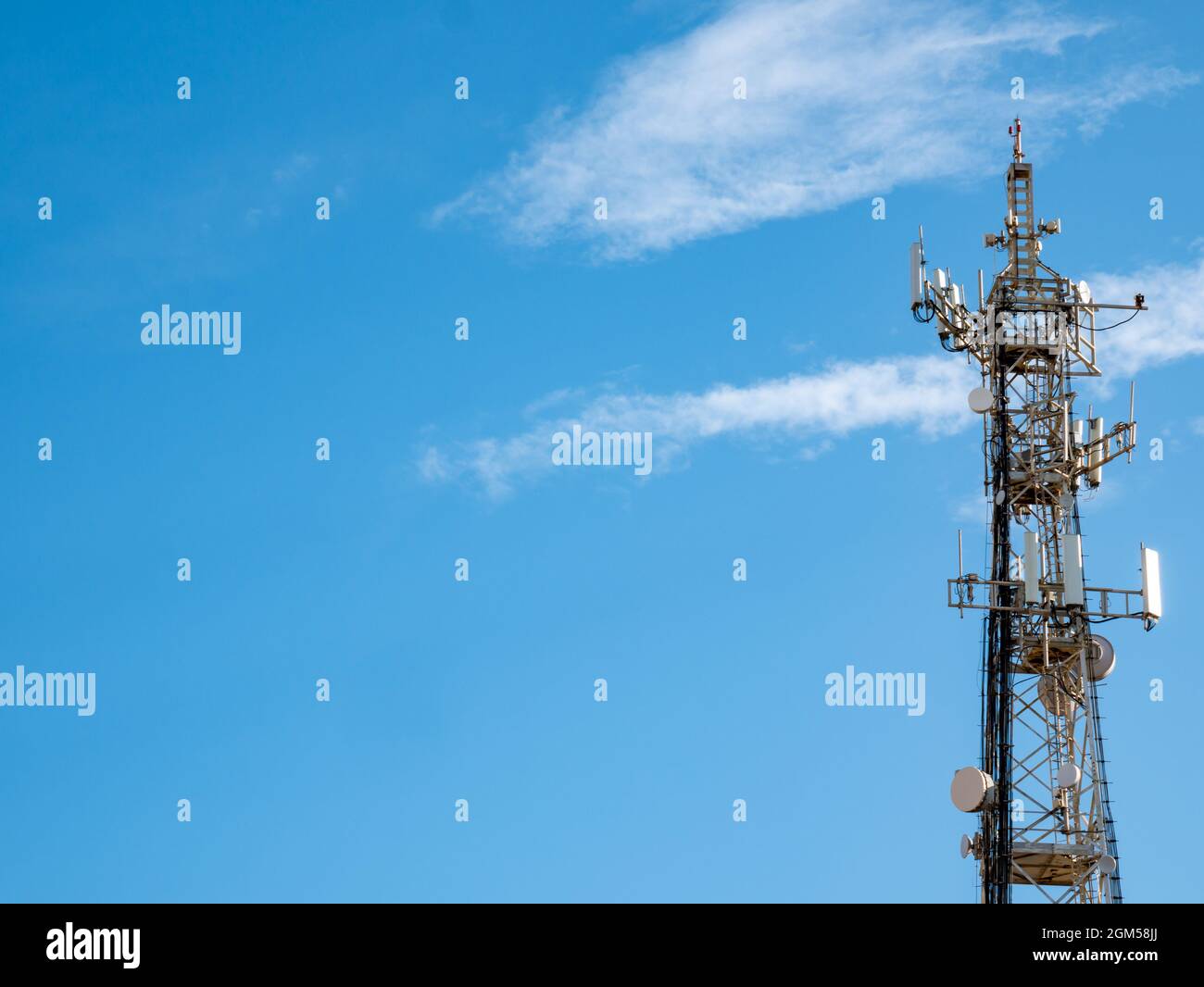 Antenna della torre di comunicazione o rete 3G 4G Foto Stock