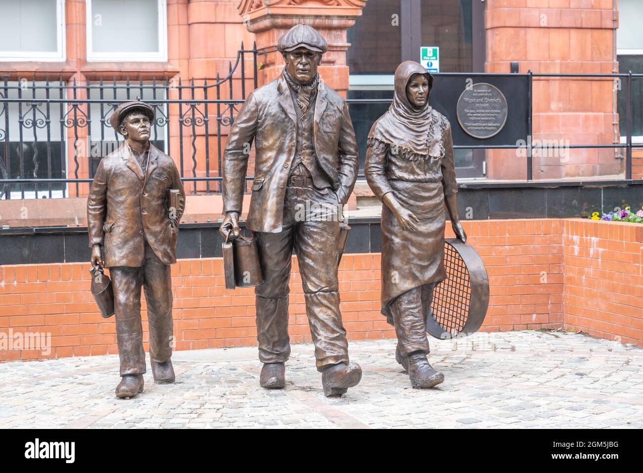 11.09.2021 Wigan, Greater Manchester, Regno Unito. Wigan Diggers' Festival, Wigan, gente del Regno Unito vestita per celebrare la vita e le idee di Wigan nato e allevato GE Foto Stock