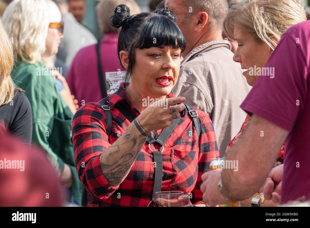 11.09.2021 Wigan, Greater Manchester, Regno Unito. Wigan Diggers' Festival, Wigan, gente del Regno Unito vestita per celebrare la vita e le idee di Wigan nato e allevato GE Foto Stock