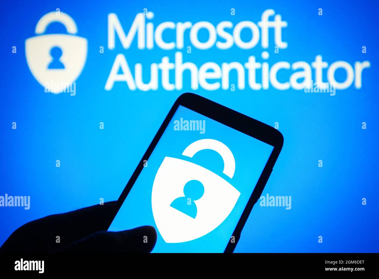Ucraina. 16 settembre 2021. In questa figura è riportato un logo Microsoft Authenticator sullo smartphone. (Foto di Pavlo Gonchar/SOPA Images/Sipa USA) Credit: Sipa USA/Alamy Live News Foto Stock