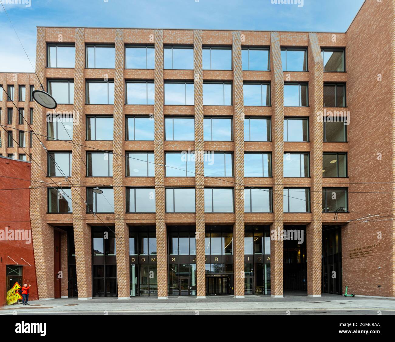 Oslo, Norvegia. Settembre 2021. Vista esterna dell'edificio del dipartimento universitario Domus Juridica nel centro della città Foto Stock