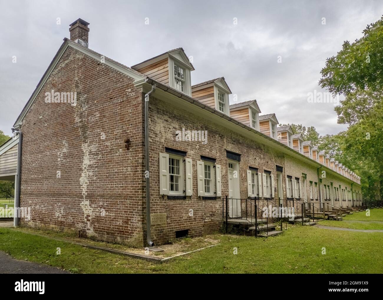 Centro visitatori e museo, Row House Building, Allaire state Park, Monmouth County, New Jersey, USA Foto Stock