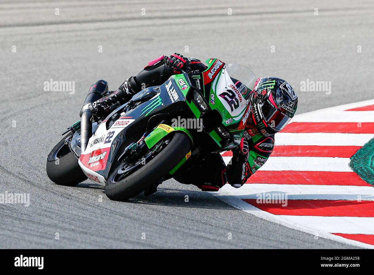 Alex Lowes del Kawasaki Racing Team WorldSBK con durante il Campionato Mondiale Superbike Hyundai N Catalunya WorldSBK al circuito di Barcellona, Spagna. Foto Stock