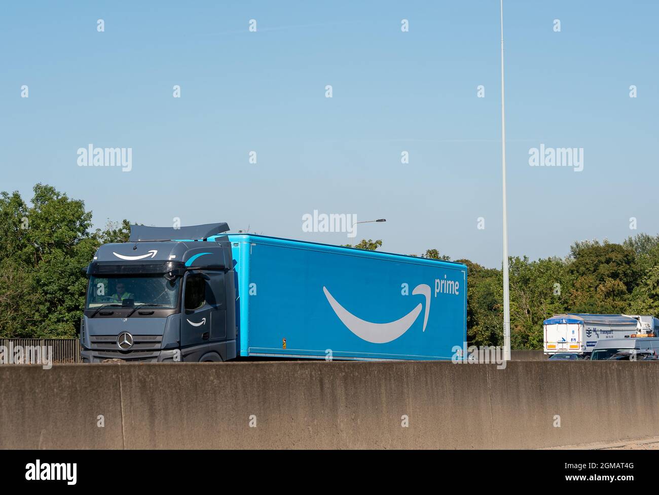 Amazon prime consegna camion immagini e fotografie stock ad alta  risoluzione - Alamy