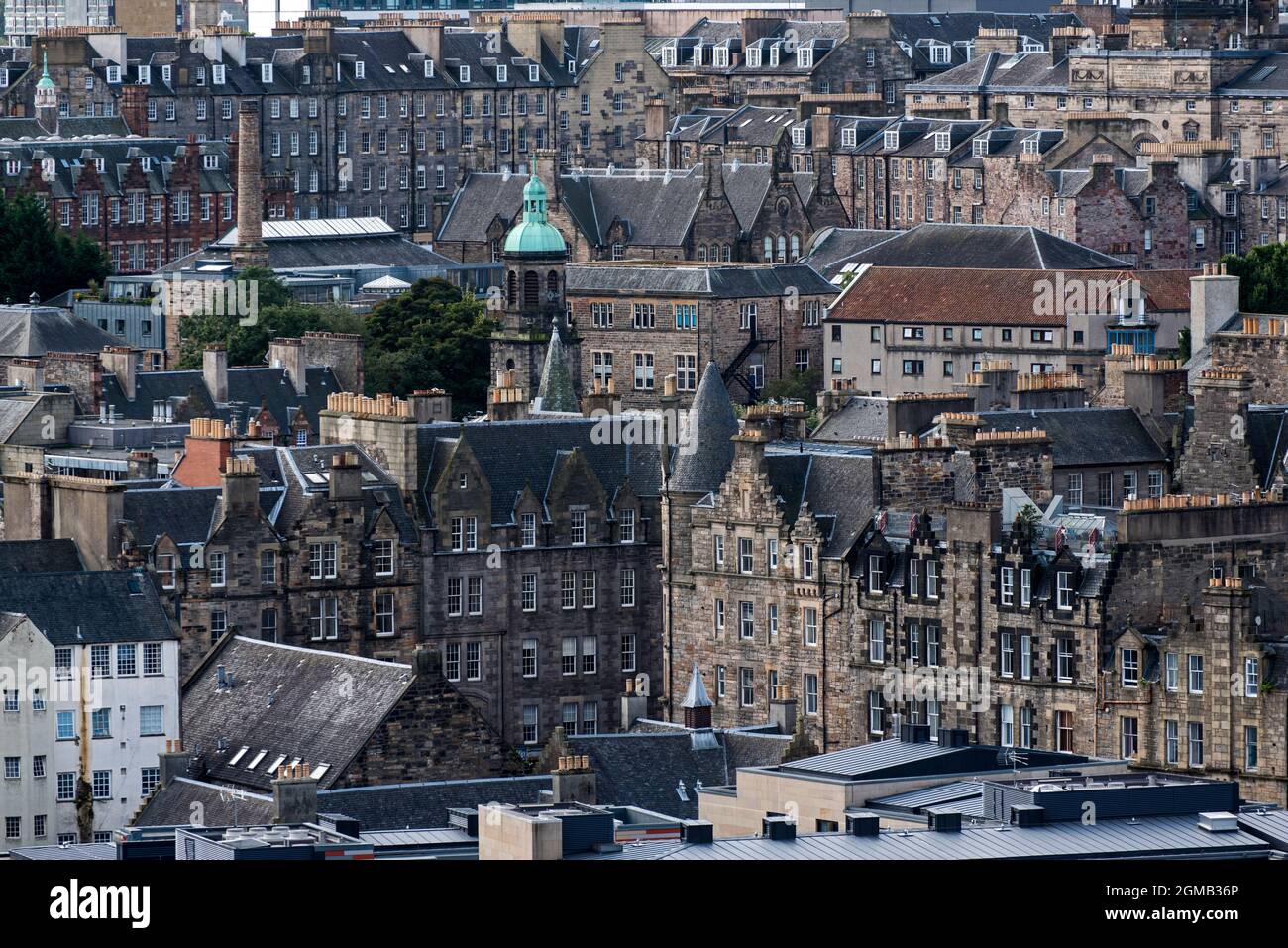 Vista della città vecchia di Edimburgo da Calton Hill Foto Stock