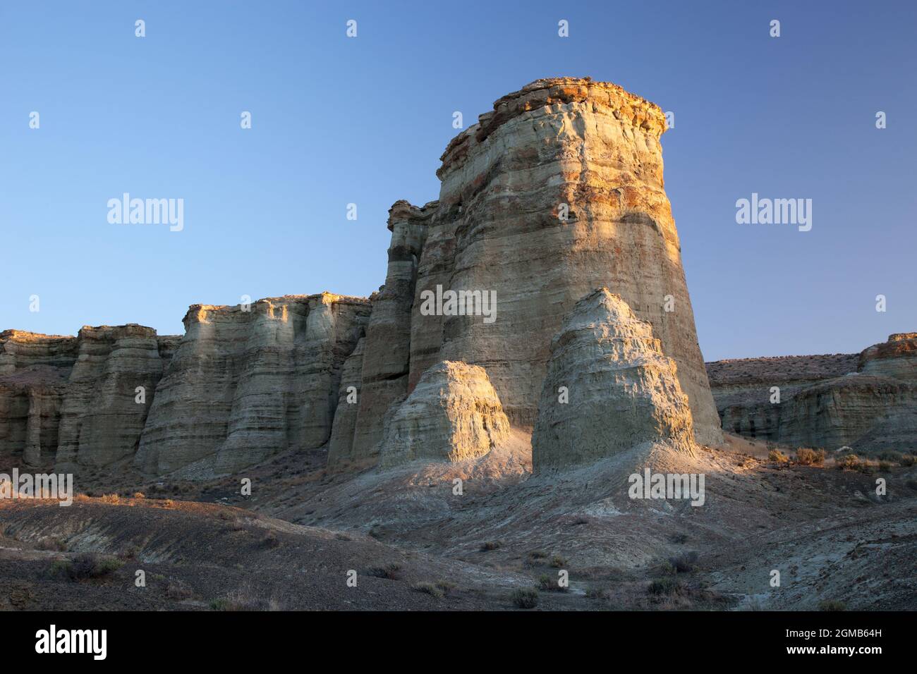 Eroso lago di Miocene e depositi fluviali--letti di Roma --anche chiamato 'pilastri di Roma', Oregon orientale, Stati Uniti Foto Stock