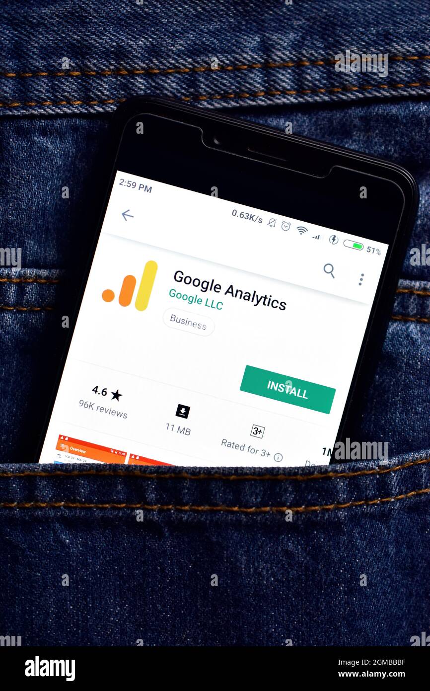 Delhi, india, 13 maggio 2019: goolge analytics su cellulare, play store apps Foto Stock