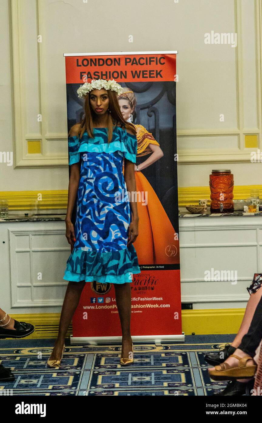 Londra, Regno Unito. 17 settembre 2021. London Pacific Fashion Week SS22 al Royal Horse Guards Hotel. Londra, Regno Unito. Credit: Peter Hogan/Alamy Live News Foto Stock