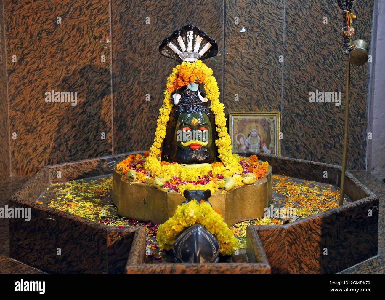 Beawar, Rajasthan, India, 17 settembre 2021: Idol di Signore Hindu Shiva al tempio di Mahakal in occasione del festival Jal Jhulni Ekadashi a Beawar. Credit: Sumit Saraswat/Alamy Live News Credit: Sumit Saraswat/Alamy Live News Foto Stock