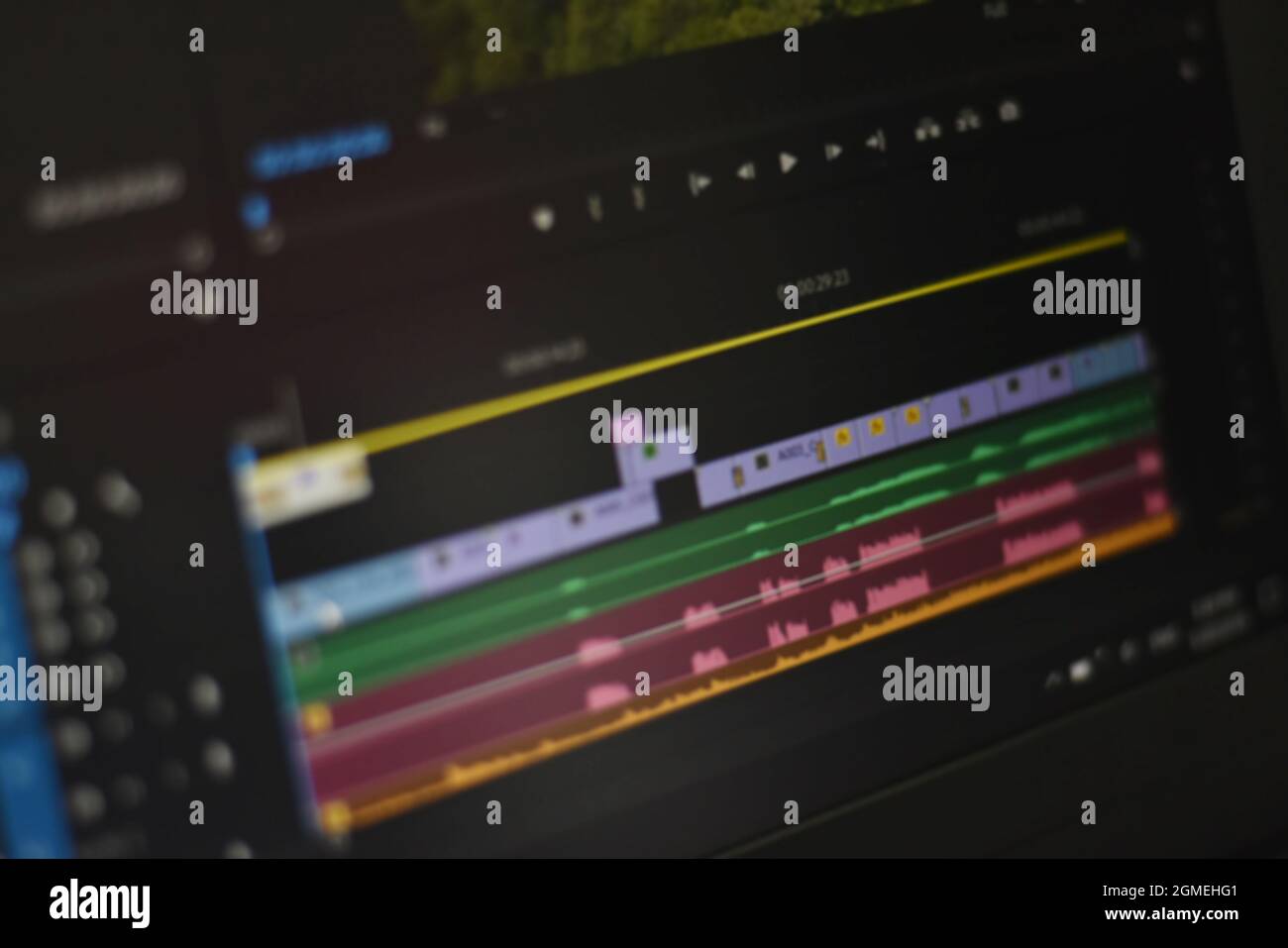 Editing video timeline, concetto di sfocatura. Foto Stock