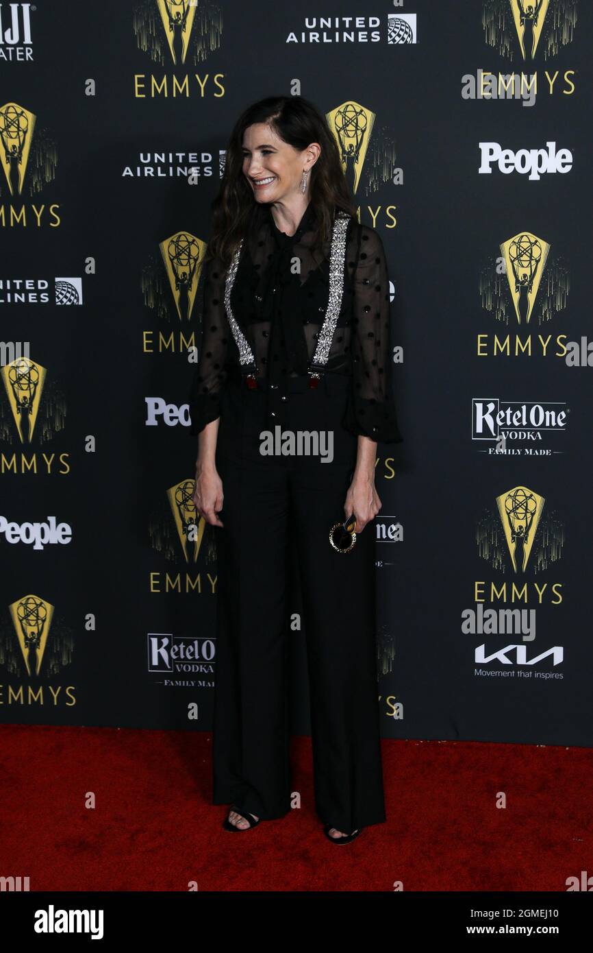 Kathryn Hahn arriva alla Emmys Performers Nominee Celebration a Los Angeles, California, il 17 settembre 2021. (Foto di Conor Duffy/Sipa USA) Foto Stock