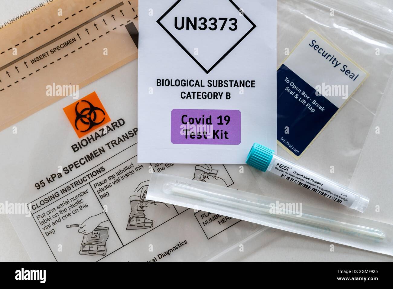 Kit pacchetto Home Test Covid-19 - immagine d'archivio Foto Stock