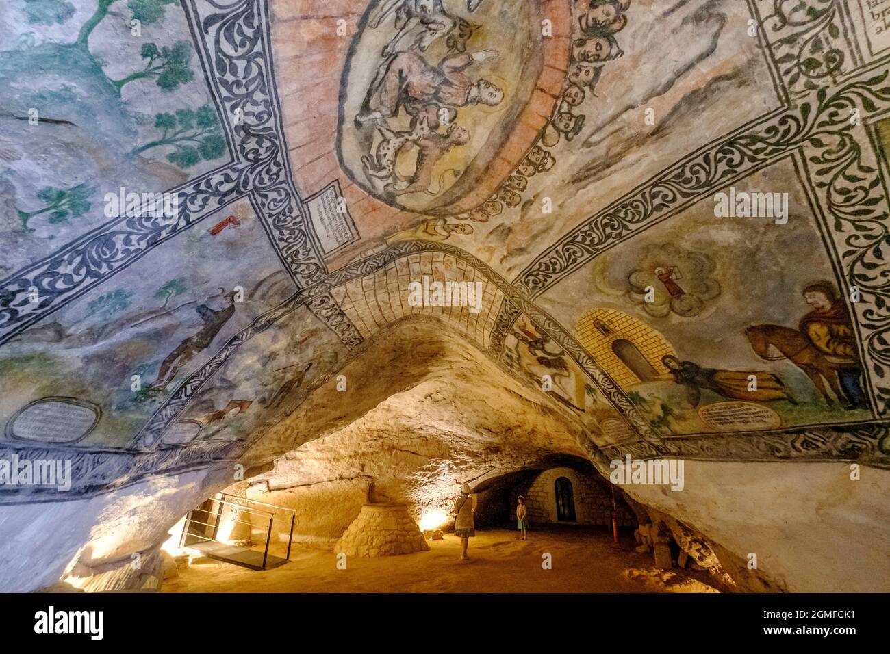 Eremo della Grotta di San Bernabé, Ojo GUAREÑA , Espinosa de los Monteros, Castilla y Leon, Spagna. Foto Stock