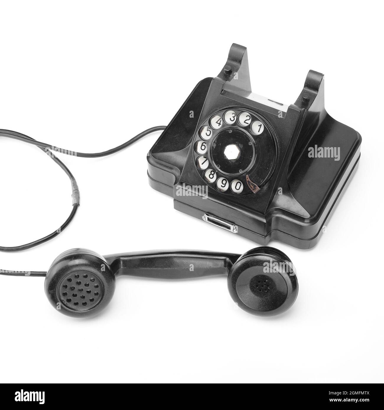Vintage Phones - Square image Black retro phone è ripreso su uno sfondo bianco. Foto Stock