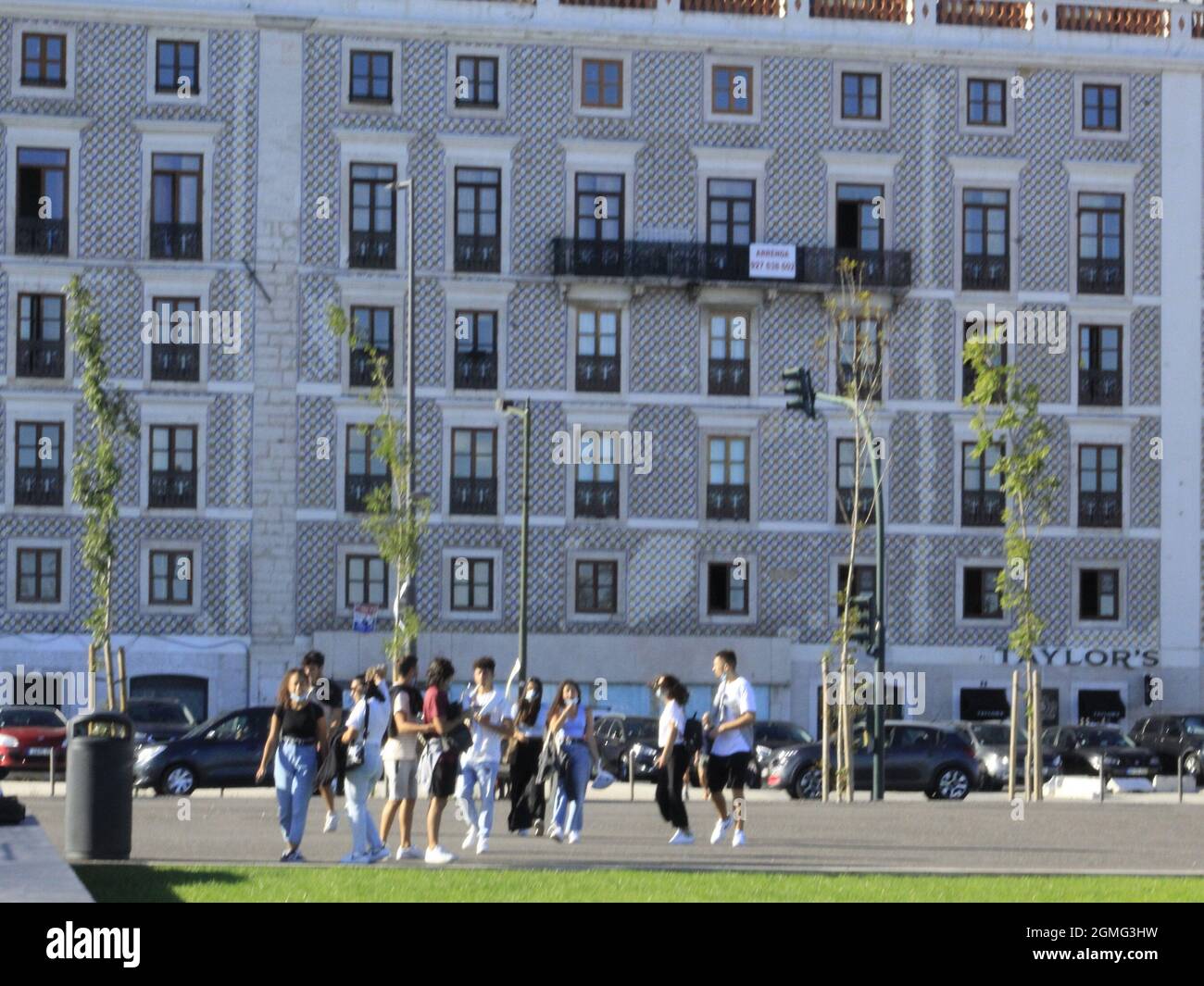 Lisboa, Portogallo. 18 settembre 2021. (INT) circolazione delle persone a Lisbona. 18 settembre 2021, Lisbona, Portogallo: Circolazione delle persone per le strade e le piazze di Lisbona, in Portogallo, sabato 18 settembre 2021, Nel bel mezzo dell'estate europea. (Credit Image: © Edson De Souza/TheNEWS2 via ZUMA Press Wire) Foto Stock