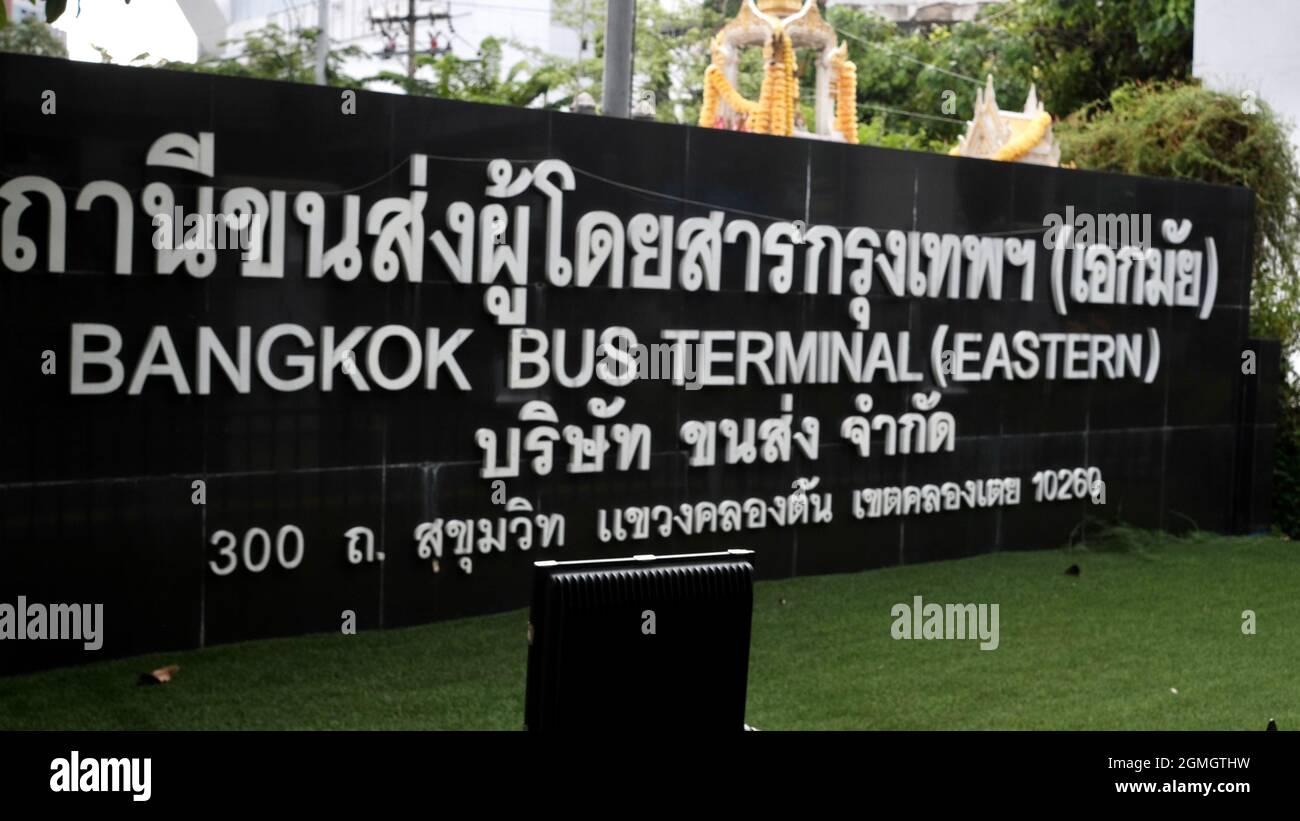 Sukhumvit Road Bangkok Bus Terminal Eastern aka Ekkamai Bus Terminal Foto Stock