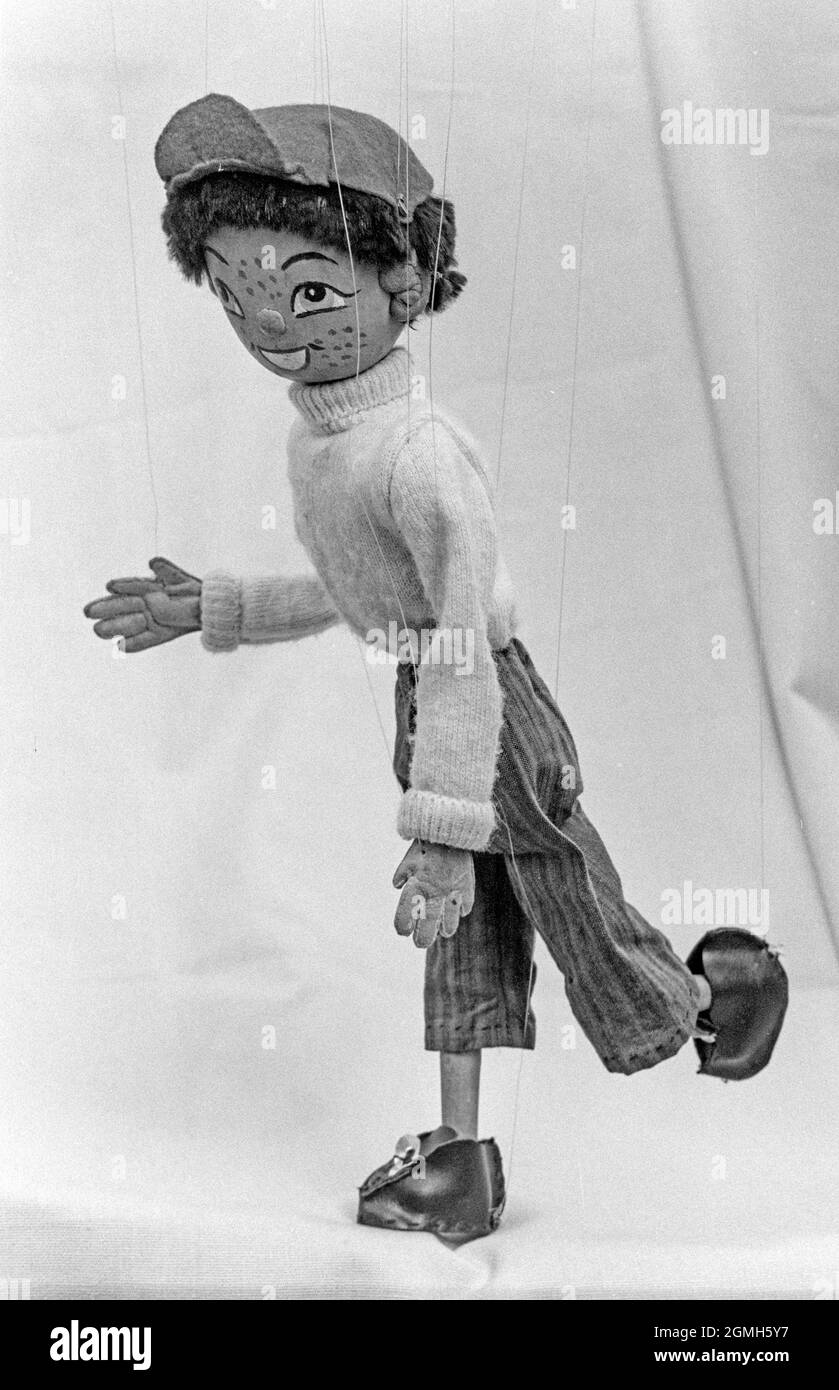 marionette pupazzo, marionette su una corda, chiamato 'televinken' sulla televisione svedese per i bambini 1965 Foto Stock