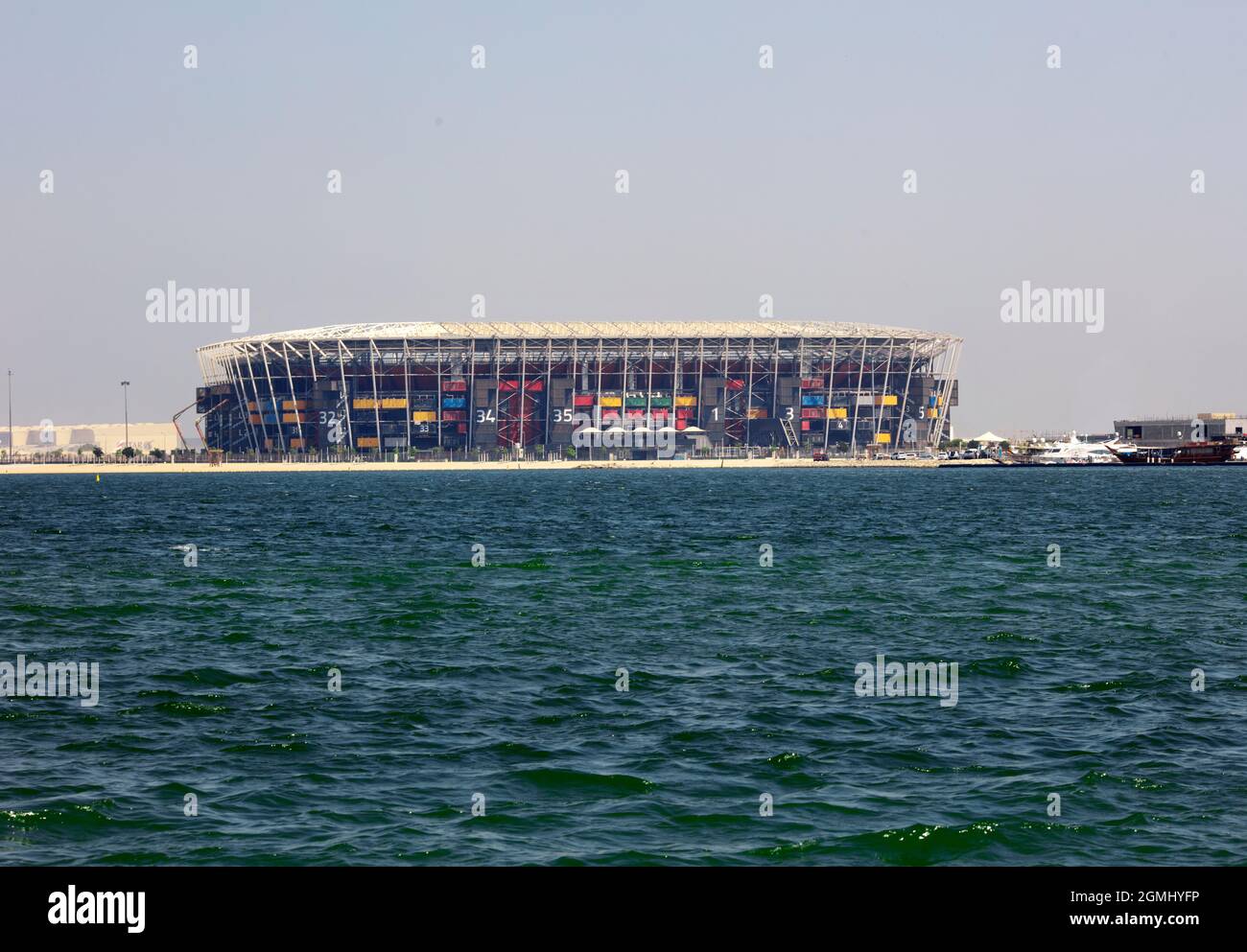 Lo Stadio 974, precedentemente noto come Ras Abu Aboud Stadium, è uno stadio di calcio costruito a Doha, in Qatar, per la Coppa del mondo FIFA 2022. Foto Stock