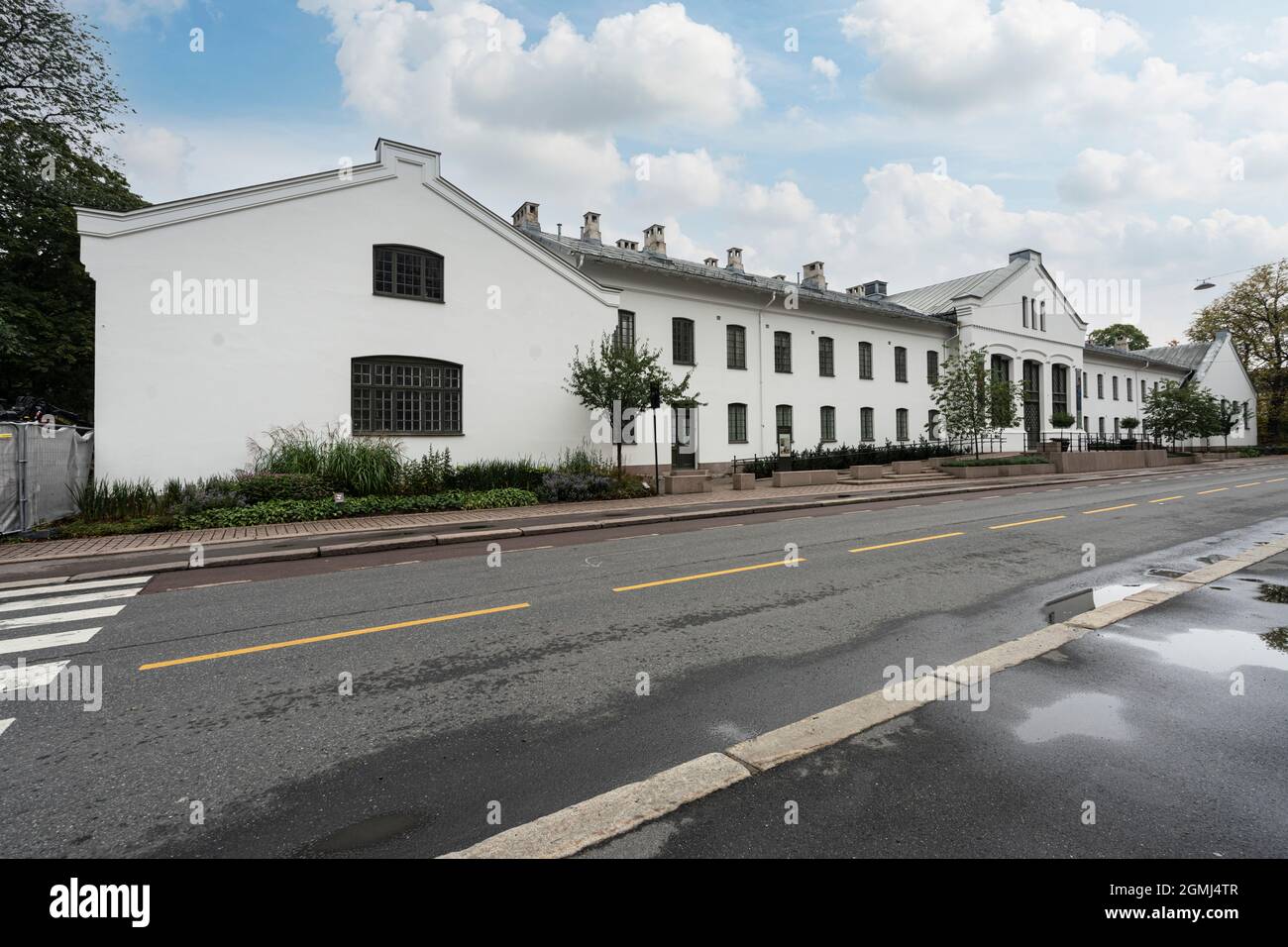 Oslo, Norvegia. Settembre 2021. Vista esterna del museo della stalla Queen Sonja Art nel centro della città Foto Stock