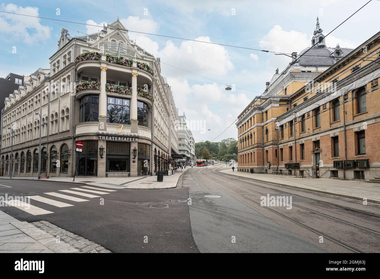 Oslo, Norvegia. Settembre 2021. La vista esterna del Teatro Cafè palazzo nel centro della città Foto Stock
