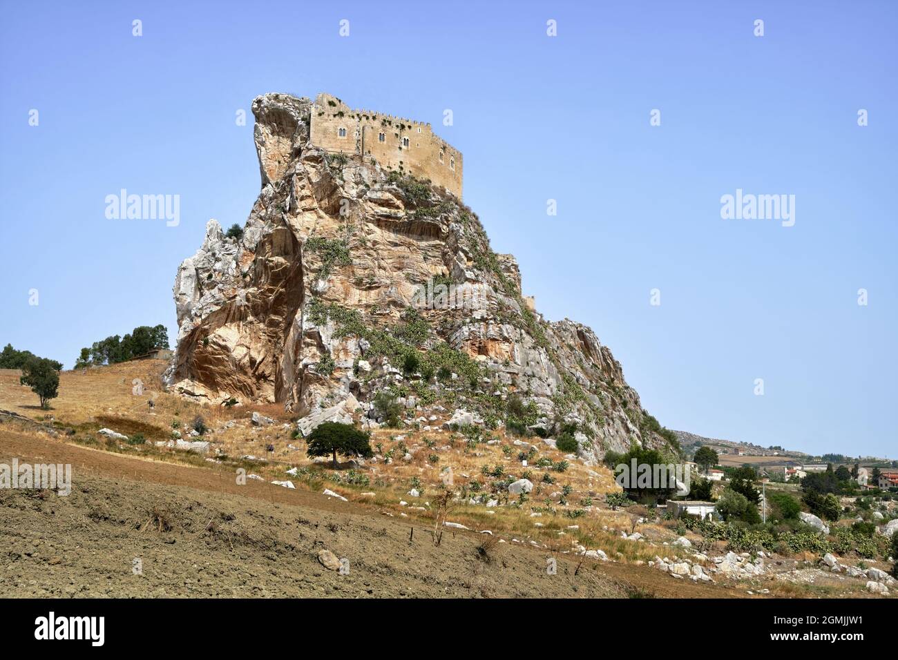 Castello medievale in Sicilia antica fortezza di Mussomeli (Caltanissetta) Foto Stock