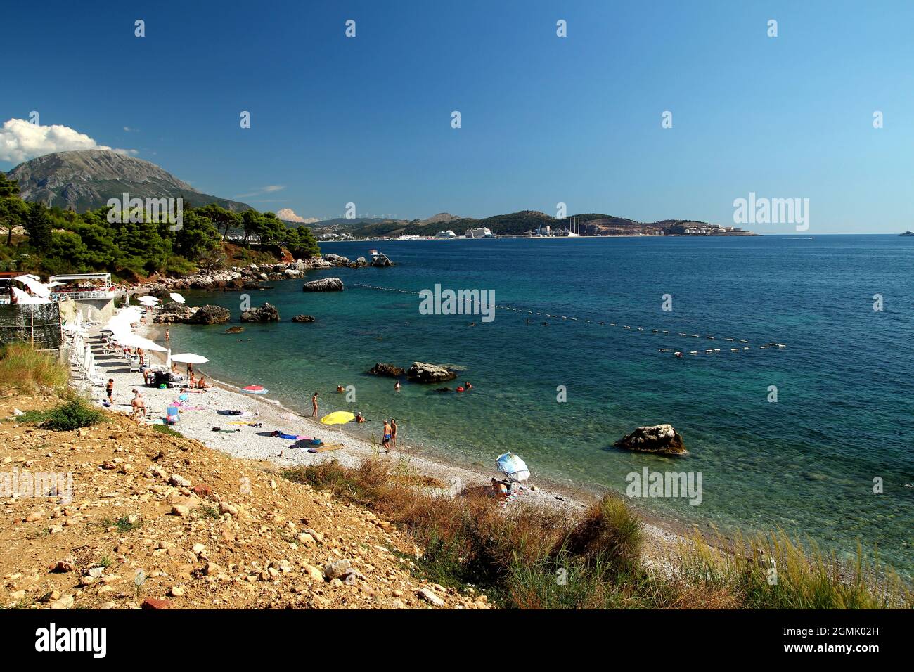 Mare Adriatico nel comune di Bar in Montenegro. Foto Stock