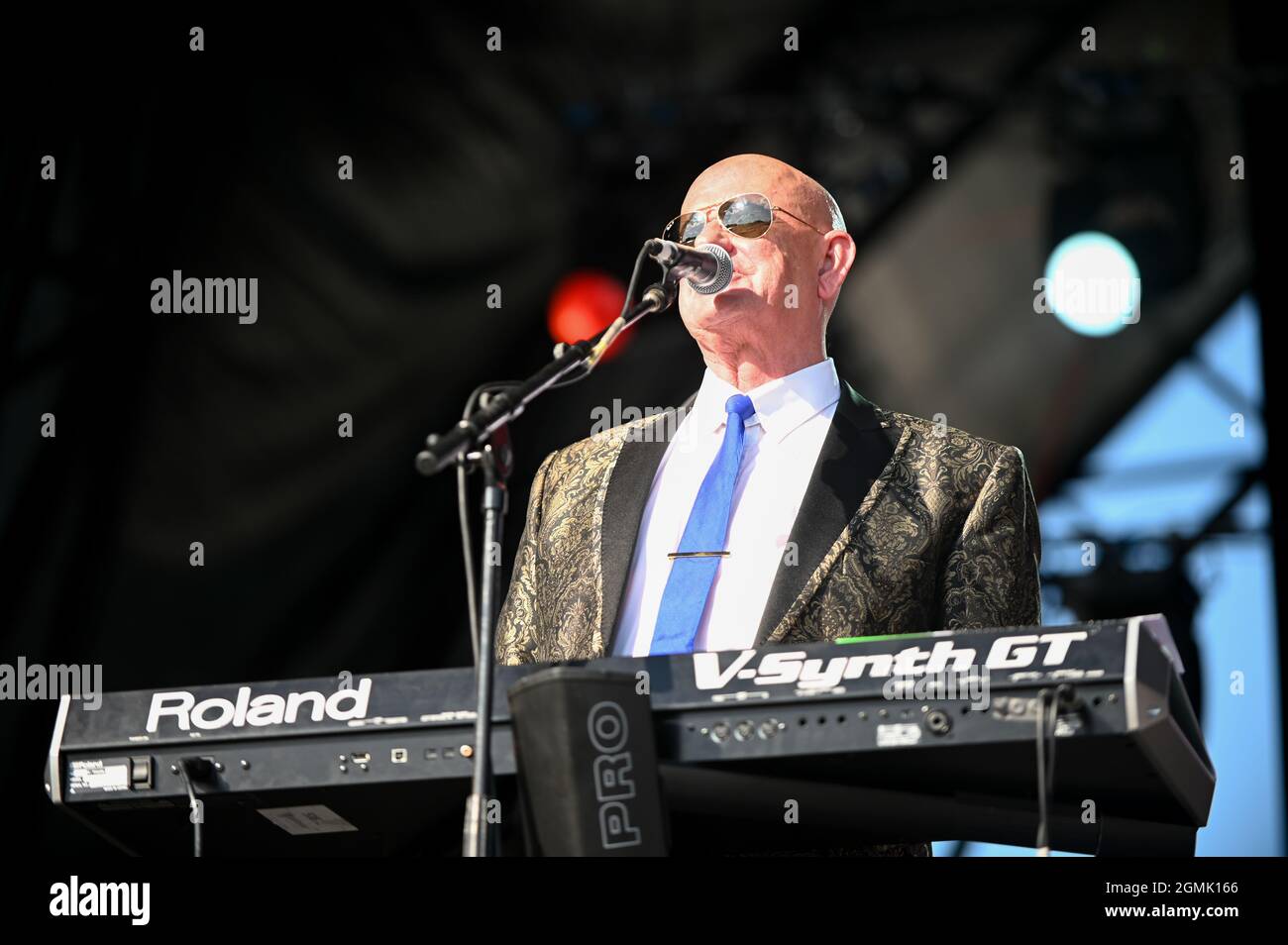 18 settembre 2021, Leeds, South Yorkshire, U.K: Heaven 17 Performing at , Lets Rock 80s , Leeds , UK , 18.09.2021 (Credit Image: © Robin Burns/ZUMA Press Wire) Foto Stock