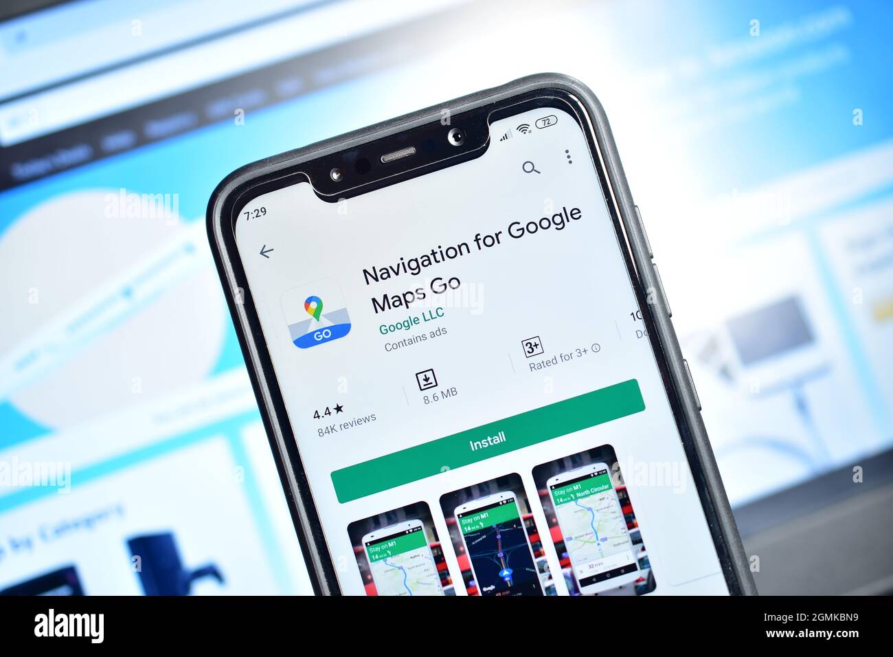 New Delhi, India - 10 febbraio 2020: applicazione di navigazione di google sullo smartphone, navigazione di Google Foto Stock