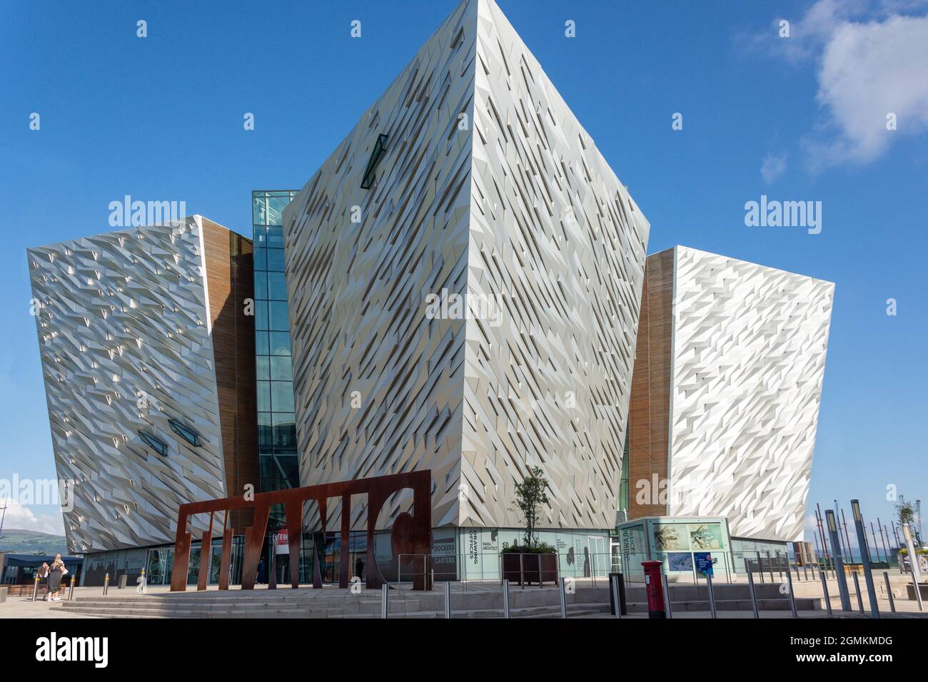 Titanic Belfast Museum, Titanic Quarter, City of Belfast, Northern Ireland, Regno Unito Foto Stock