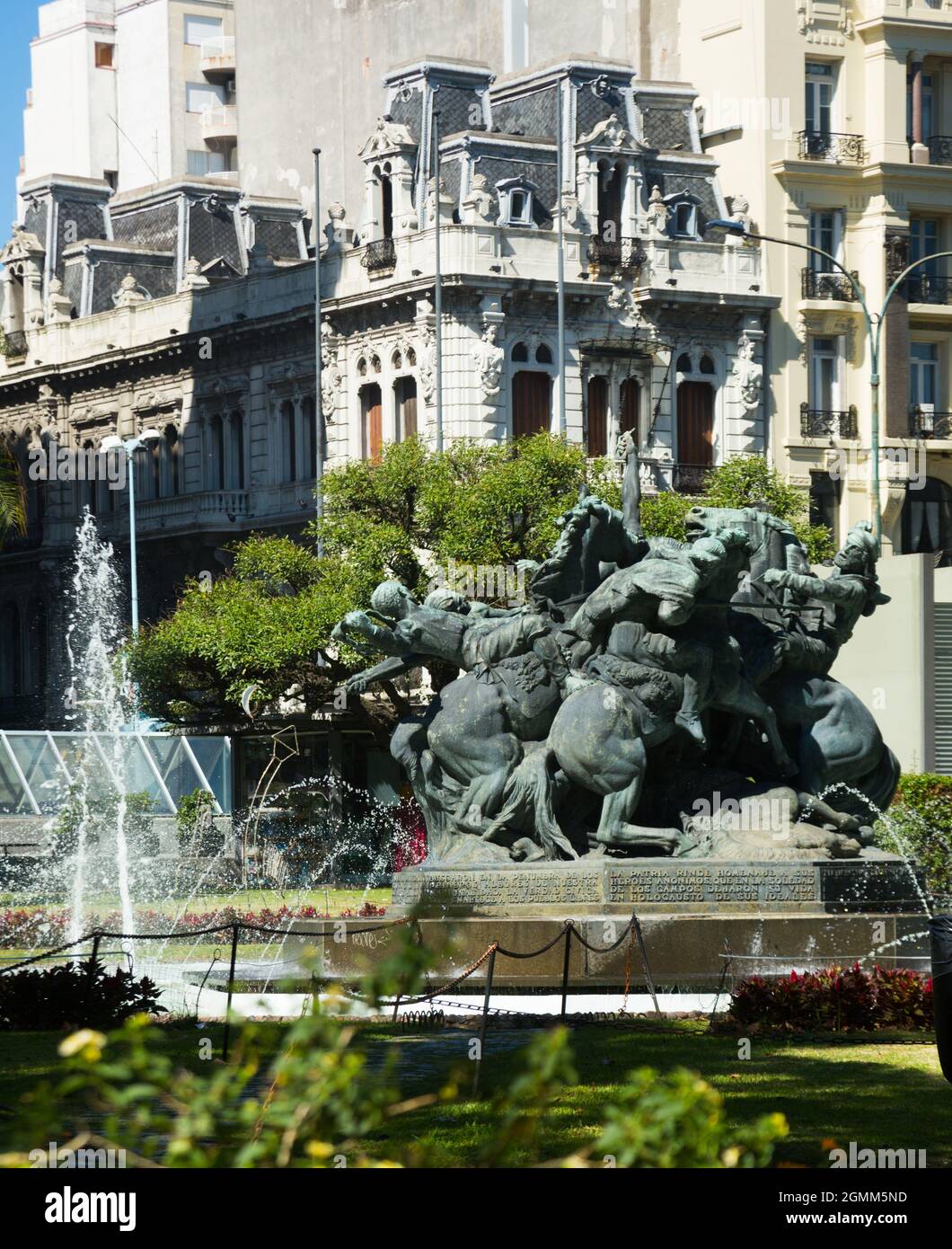 Fontana e memoriale in Piazza Juan Pedro Fabini. Montevideo Foto Stock