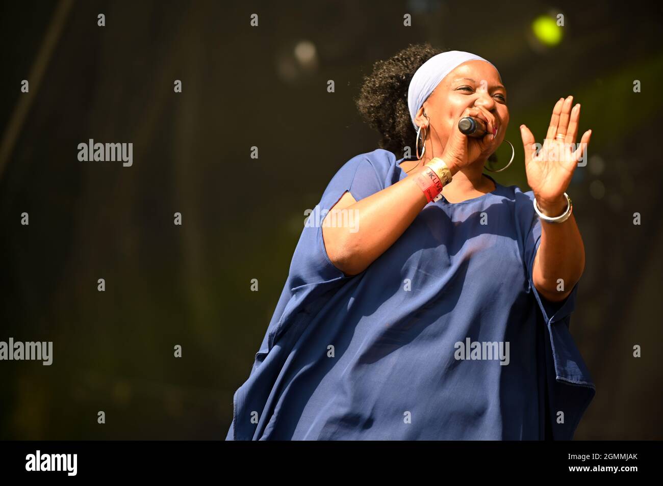 Angie Brown esibendosi a , Lets Rock 80s , Leeds , UK , 18.09.2021 Foto Stock