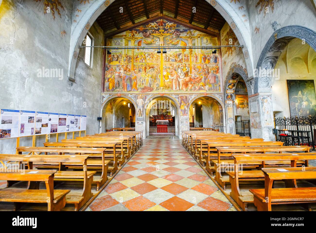 Passione e Crocifissione di Bernardino Luini, affresco nella chiesa di Santa Maria degli Angeli a Lugano, Canton Ticino, Svizzera. La Chiesa era bu Foto Stock