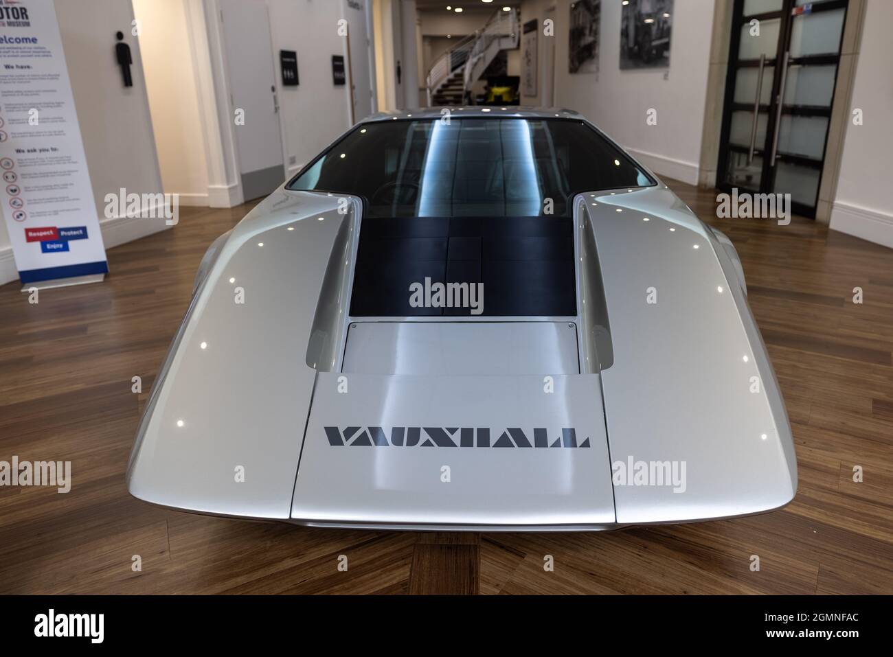 Vauxhall SRV (Styling Research Vehicle) è un progetto del 1970 esposto al British Motor Museum di Gaydon, Regno Unito. Foto Stock