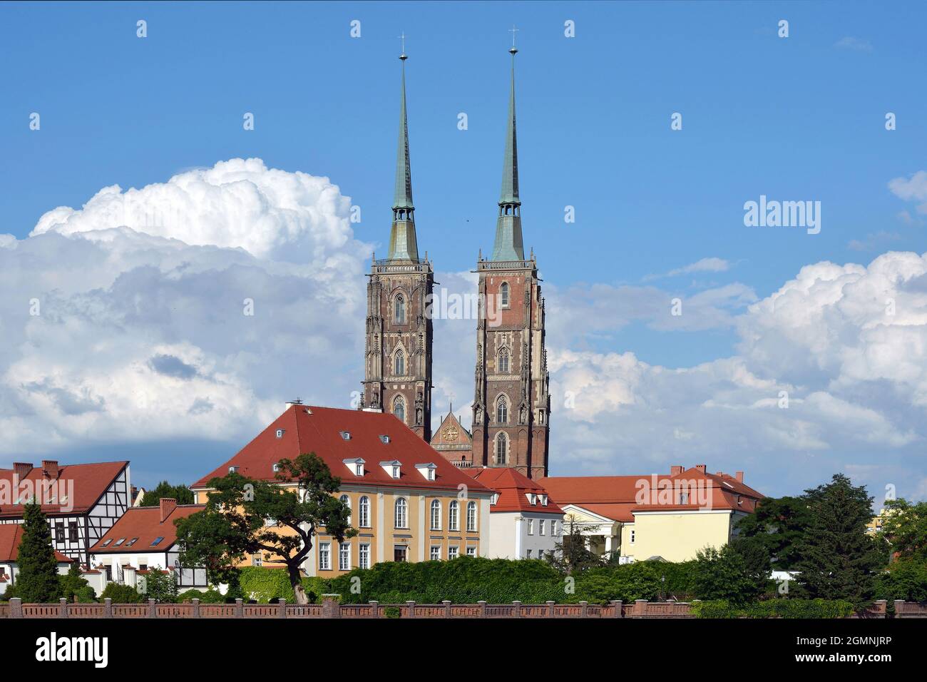 Cattedrale di San Giovanni Battista sull'isola della Cattedrale di Breslavia - Polonia. Foto Stock