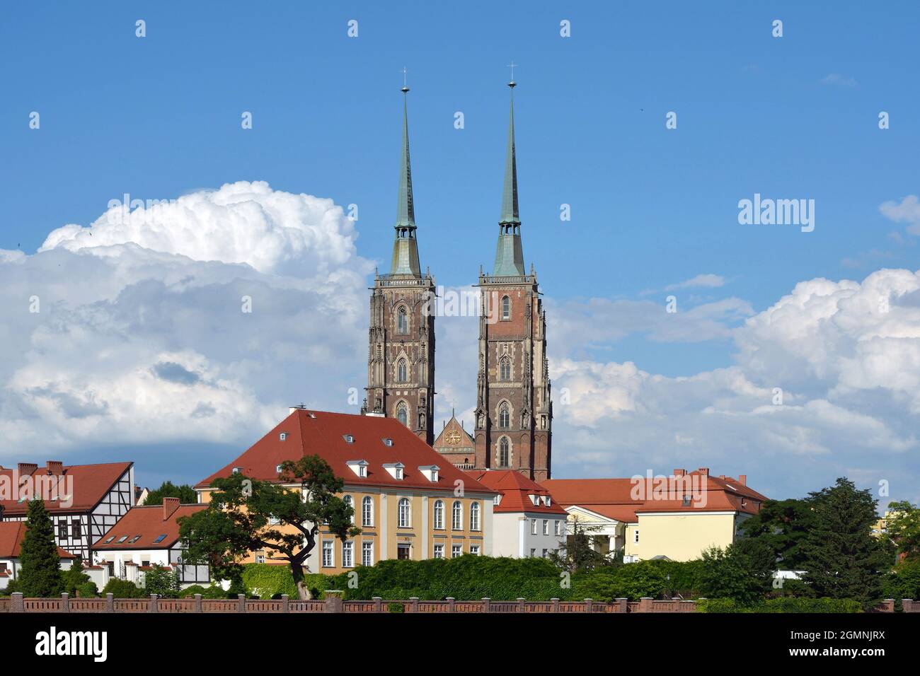 Cattedrale di San Giovanni Battista sull'isola della Cattedrale di Breslavia - Polonia. Foto Stock